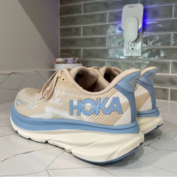 Hoka Clifton 9 Running Shoes. Men’s Size 12D Color Oak/Alabaster / Cream/blue - Picture 8 of 12